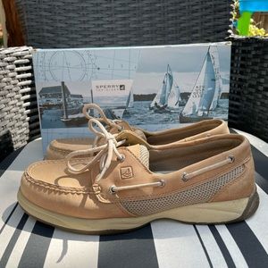 Tan leather boat shoe - Sperry’s. Women’s size 8